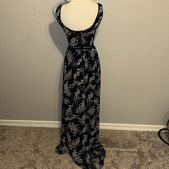 B. Darlin Floral Dress - Picture 4 of 4